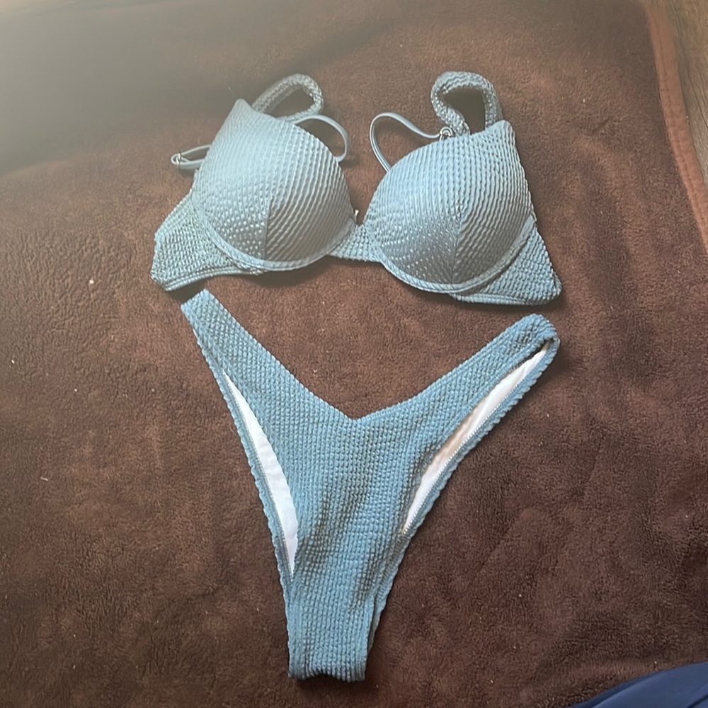 High waisted bikini